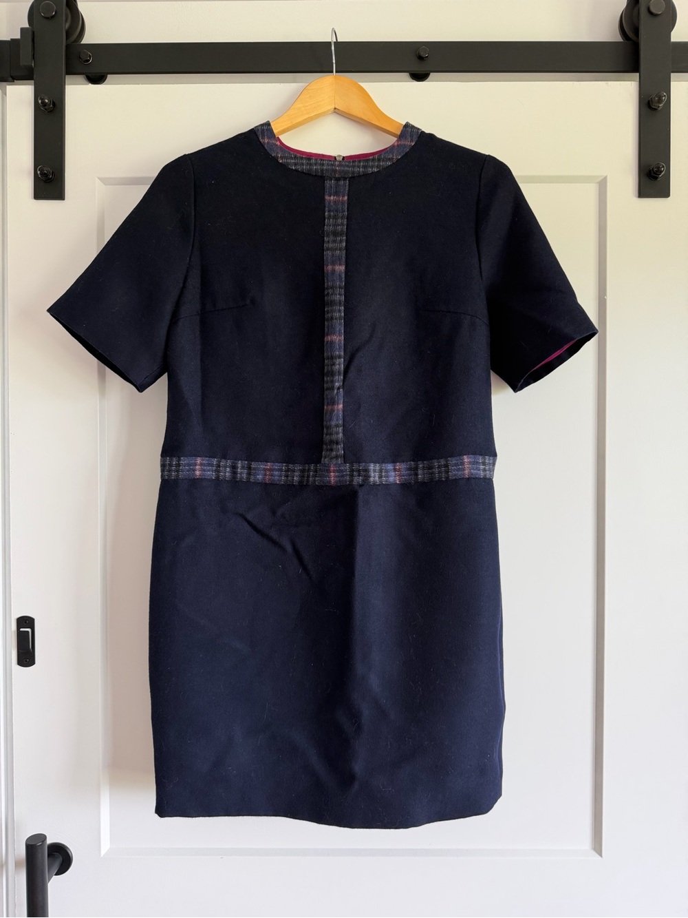 Classic Navy Short-Sleeve Dress with Plaid Trim